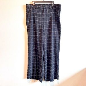 Torrid Womens Trousers Crepe Ink Dot Plaid Black White Careerwear Size 18